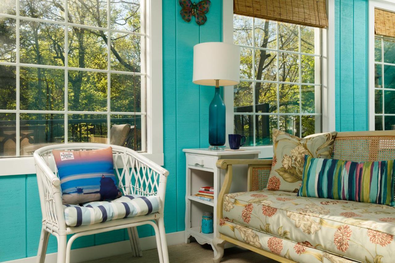 Looking Glass Beachfront Inn Grand Haven Exteriör bild