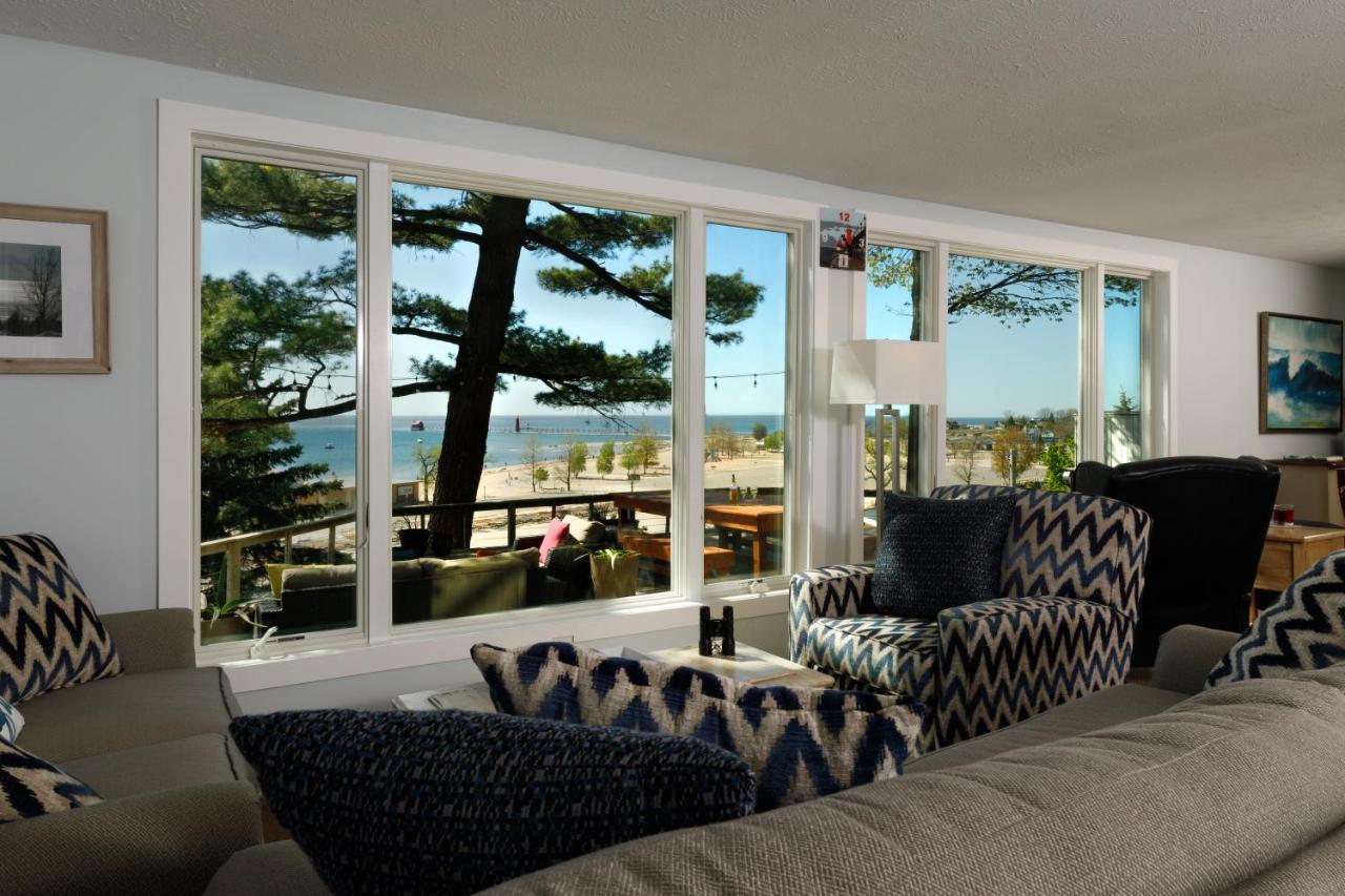 Looking Glass Beachfront Inn Grand Haven Exteriör bild